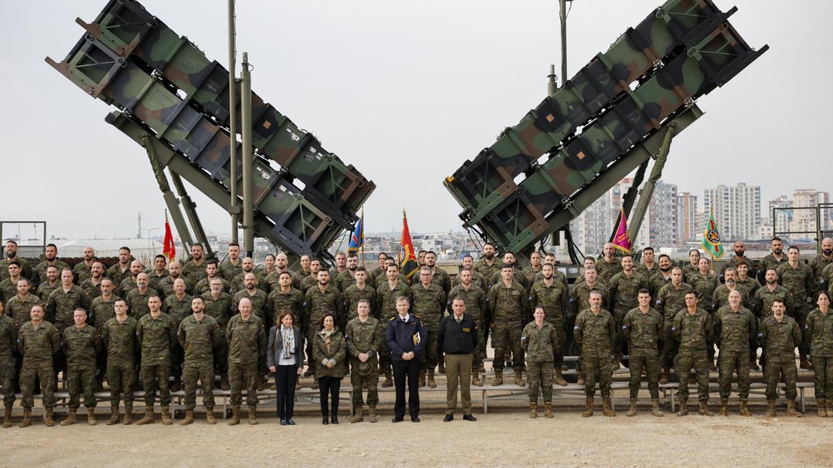 Aumentar gastos en armas: El llamado de Merz en su primera visita al exterior Aumentar gastos en armas: El llamado de Merz en su primera visita al exterior
