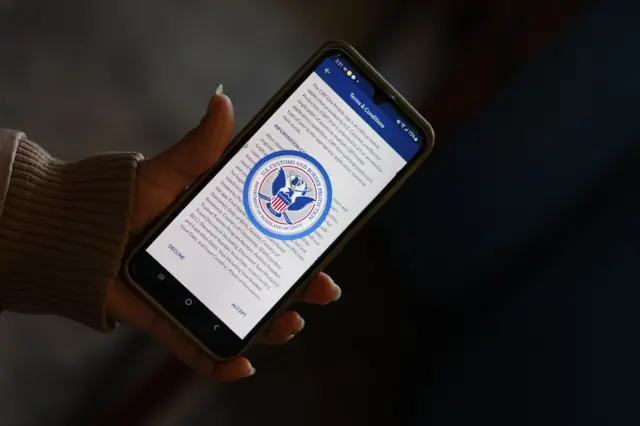 EE.UU. lanza nuevo ‘spot’ para instar a los migrantes irregulares a autodeportarse EE.UU. lanza nuevo ‘spot’ para instar a los migrantes irregulares a autodeportarse