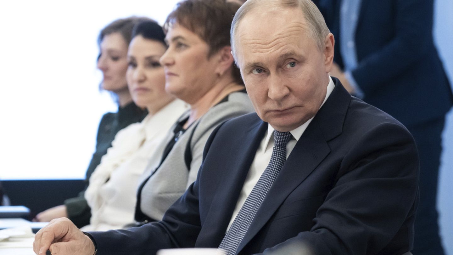 Político francés apoya la propuesta de Putin sobre conversaciones y denuncia la reacción de Macron Político francés apoya la propuesta de Putin sobre conversaciones y denuncia la reacción de Macron